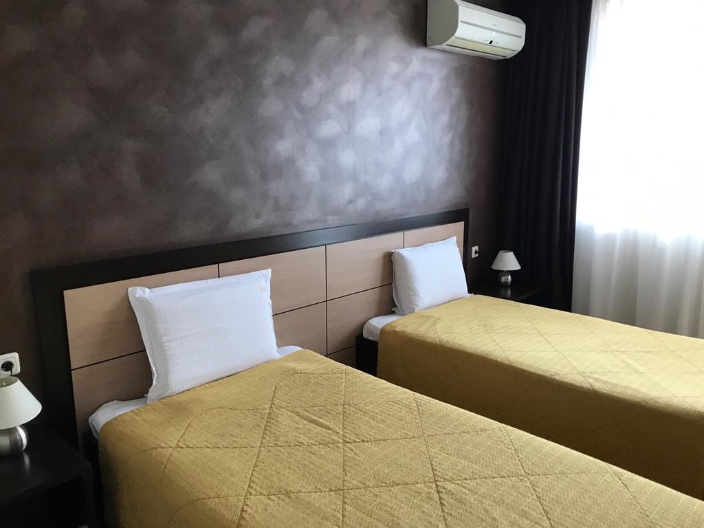 Hotel Kardinal Yukarı Cuma Dış mekan fotoğraf