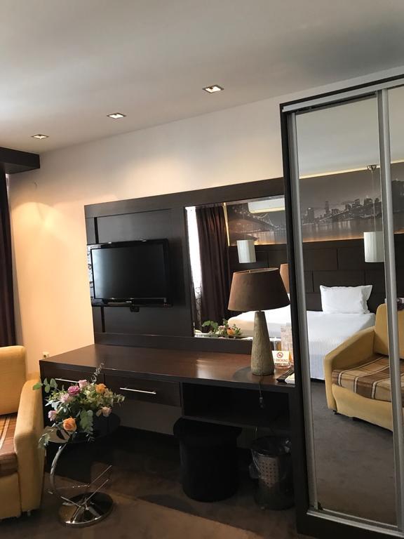 Hotel Kardinal Yukarı Cuma Dış mekan fotoğraf